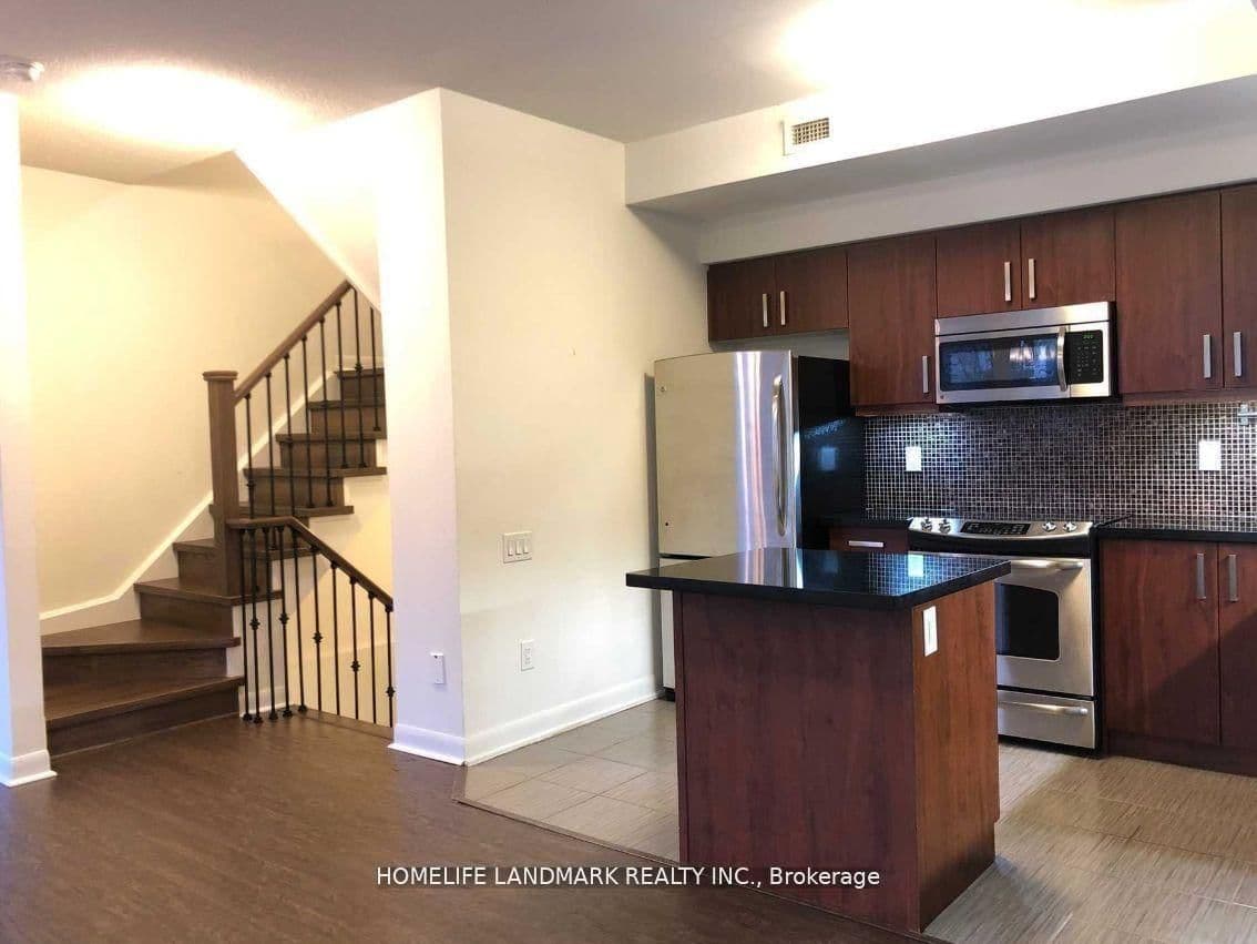 19 Anndale Drive, Unit Th 10