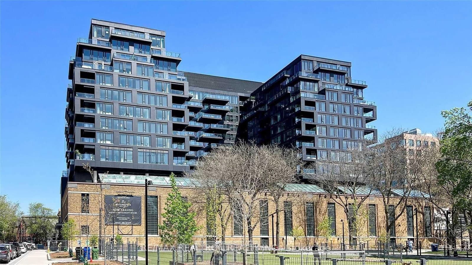 505 Richmond Street W, Unit 915