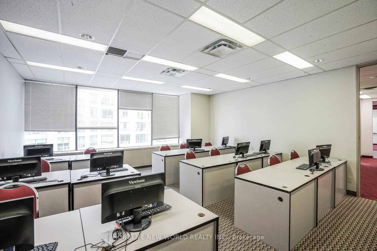 920 Yonge Street, Unit Level 7 thumbnail 22