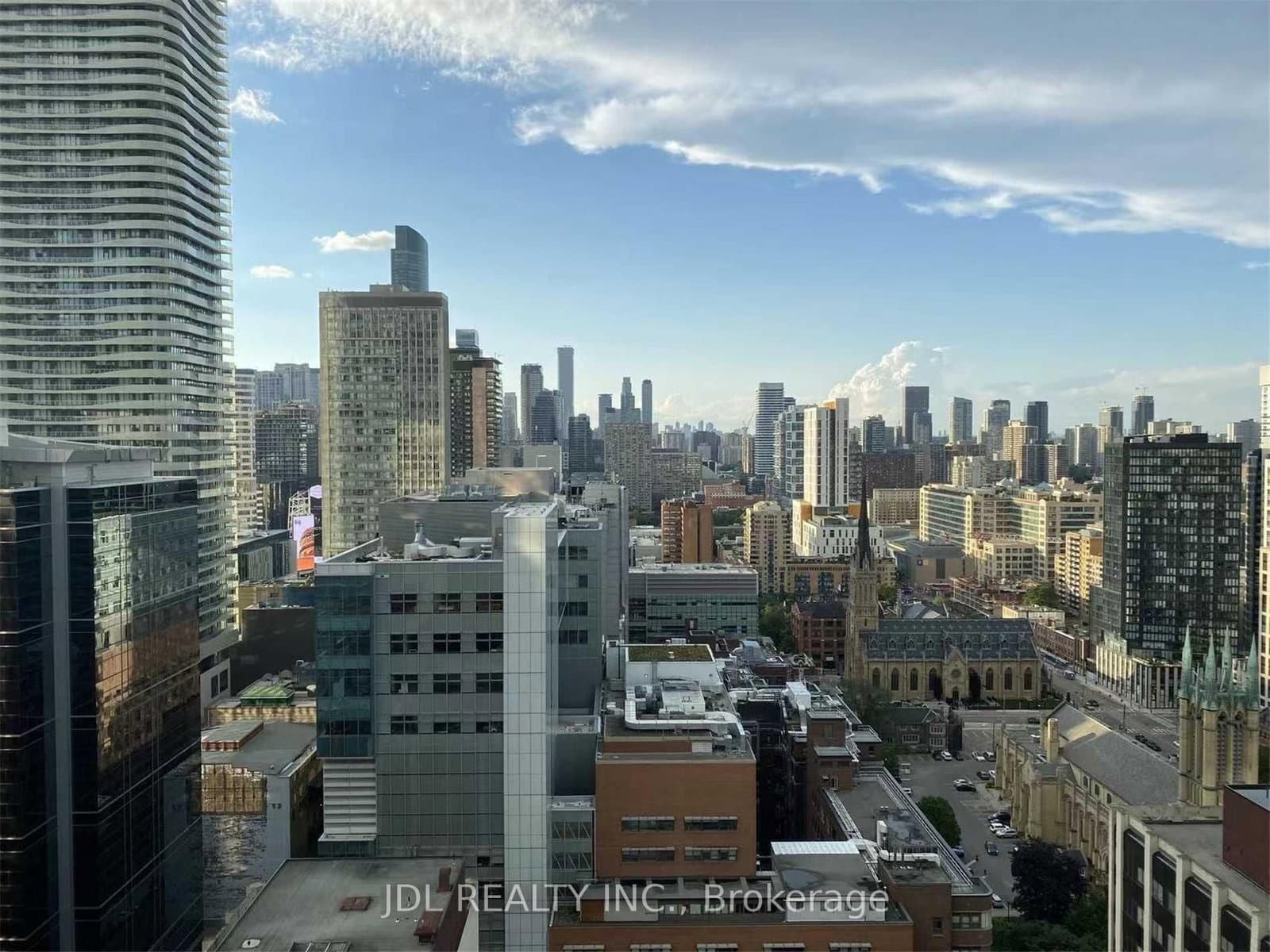 25 Richmond Street E, Unit 2814