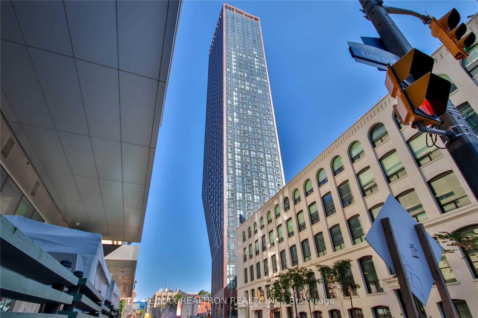 99 John Street, Unit 2103