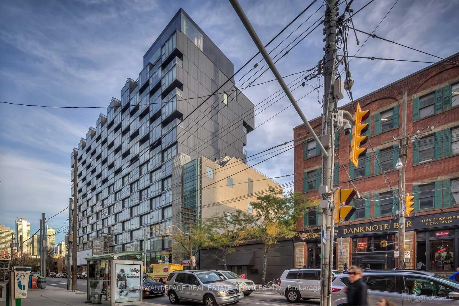 629 King Street W, Unit 819
