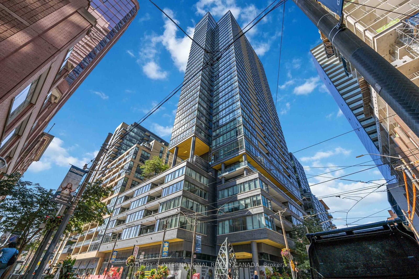 8 Charlotte Street, Unit 2402