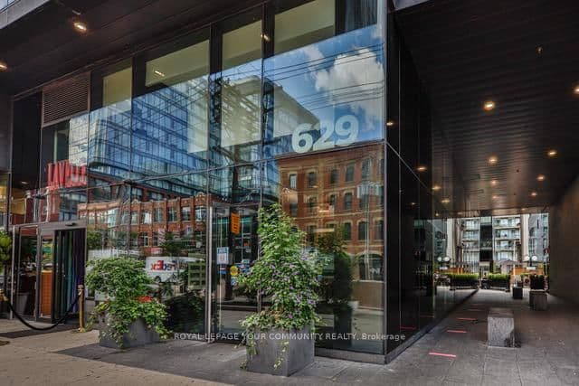 629 King Street W, Unit 1020