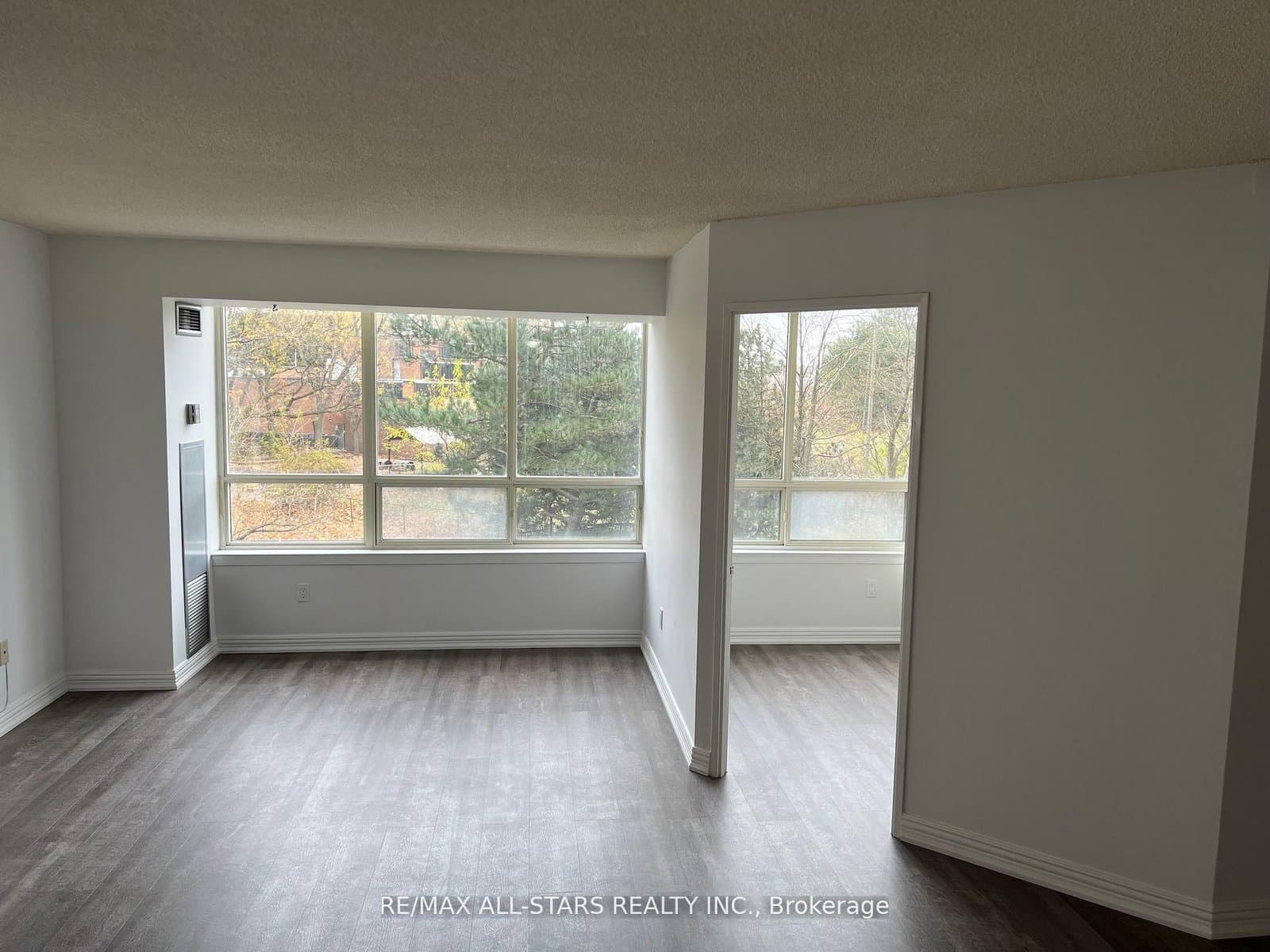 5 Greystone Walk Drive, Unit 206