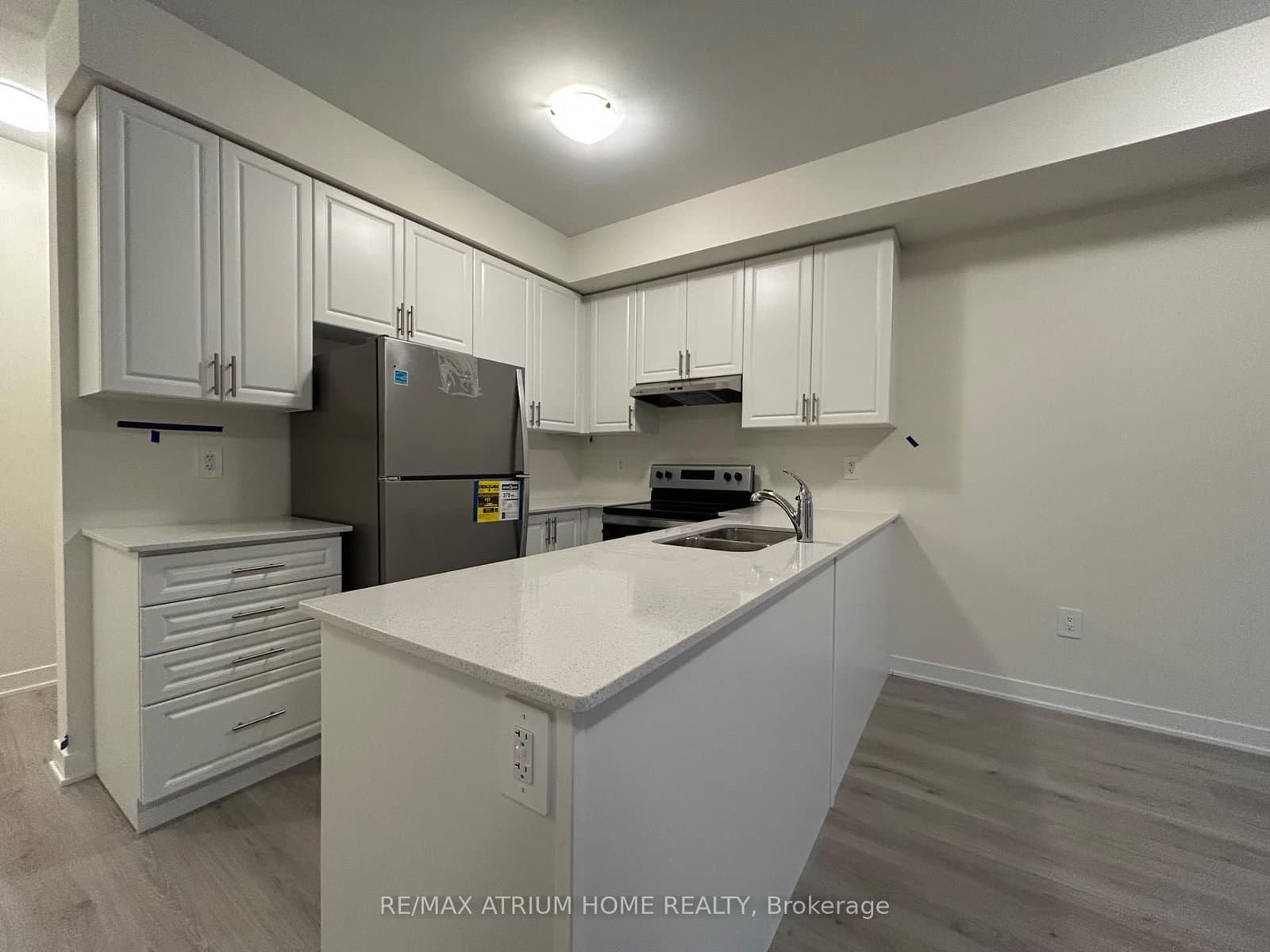 1695 Dersan Street, Unit 233