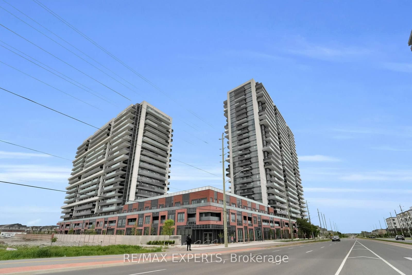 2545 Simcoe Street N, Unit 611