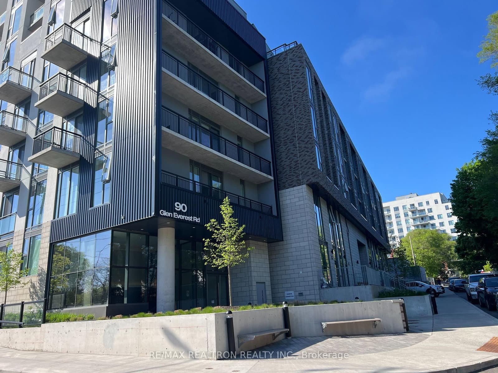 90 Glen Everest Road, Unit 520