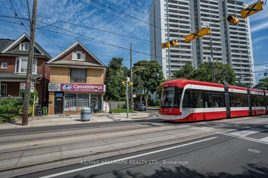 675 Broadview Avenue thumbnail 7