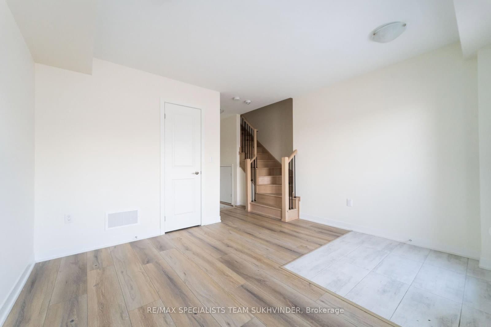 1695 Dersan Street, Unit 808