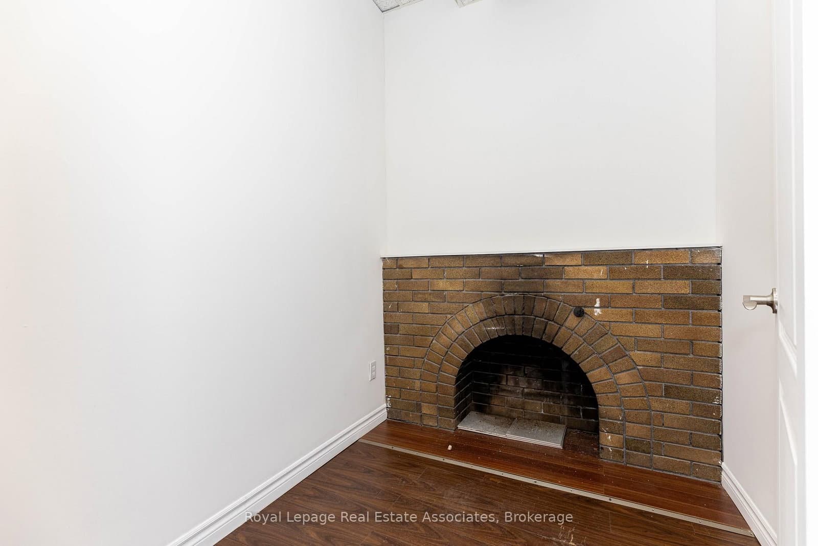 873 Broadview Avenue, Unit 201 thumbnail 14