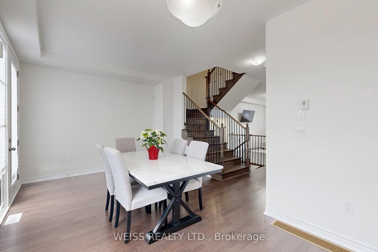 6729 Thickson Road N thumbnail 13