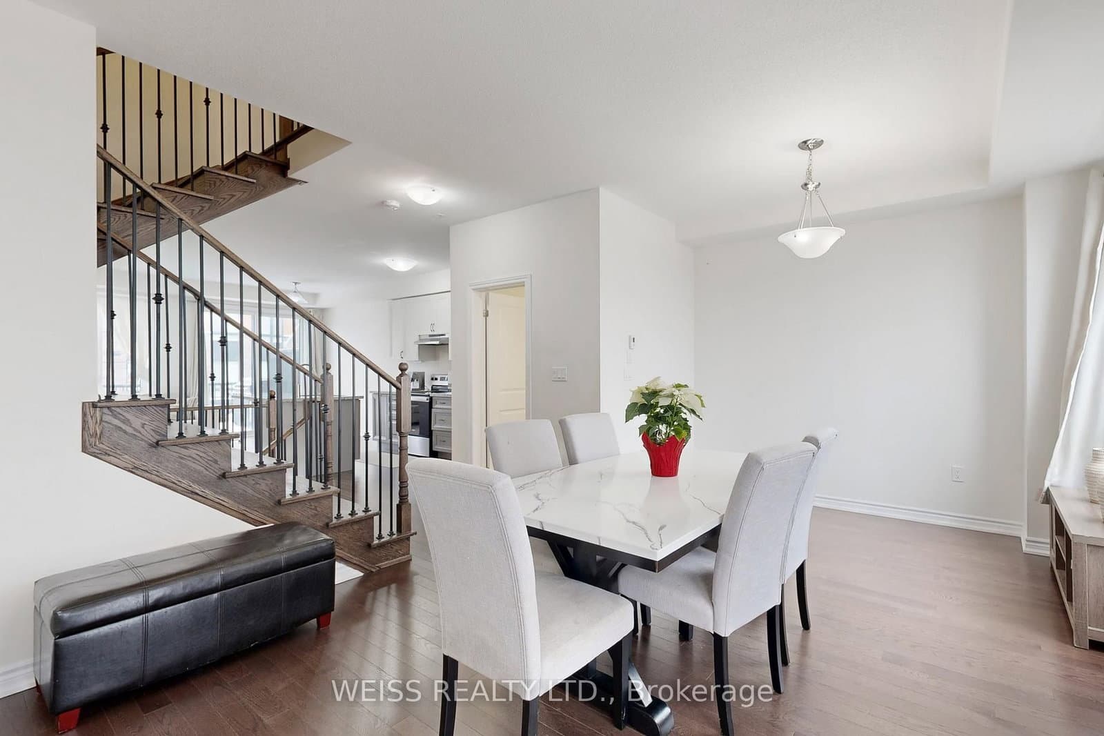 6729 Thickson Road N thumbnail 14