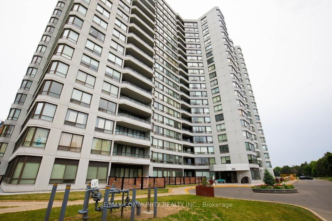 #913 - 300 Alton Towers Circle