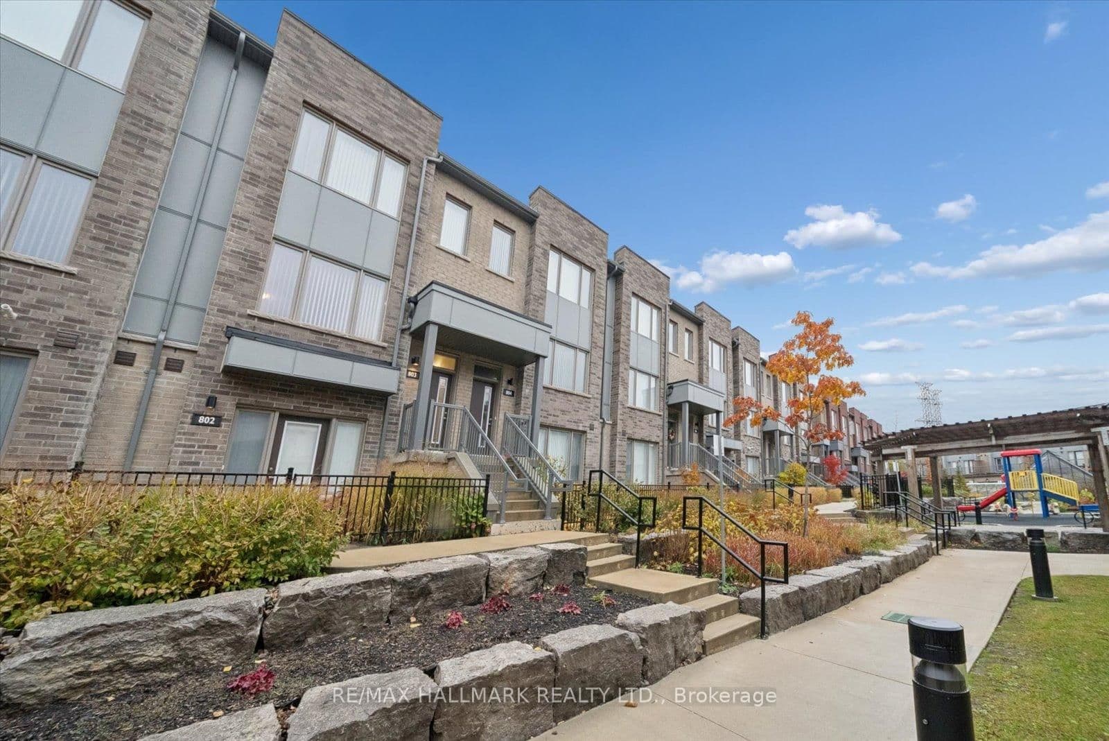 1525 Kingston Road, Unit 803