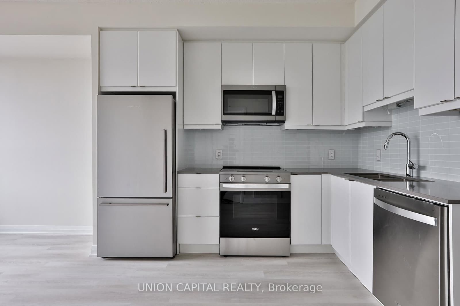 3260 Sheppard Avenue E, Unit 1801