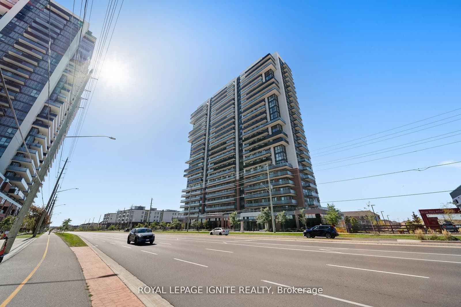 #906 - 2550 Simcoe Street N