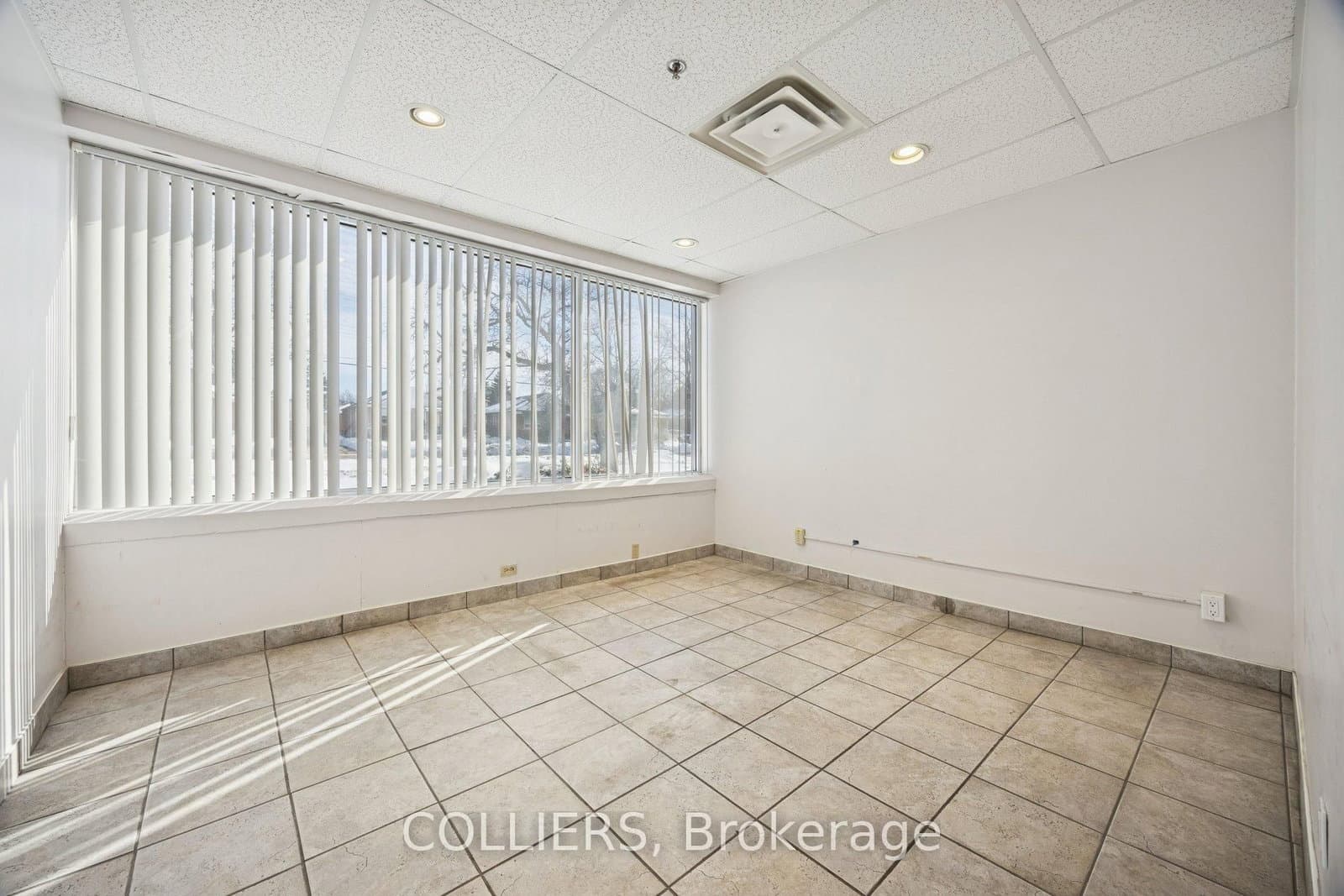 1220 Birchmount Road thumbnail 5