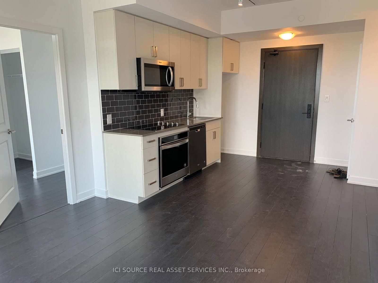 2799 Kingston Road, Unit 707