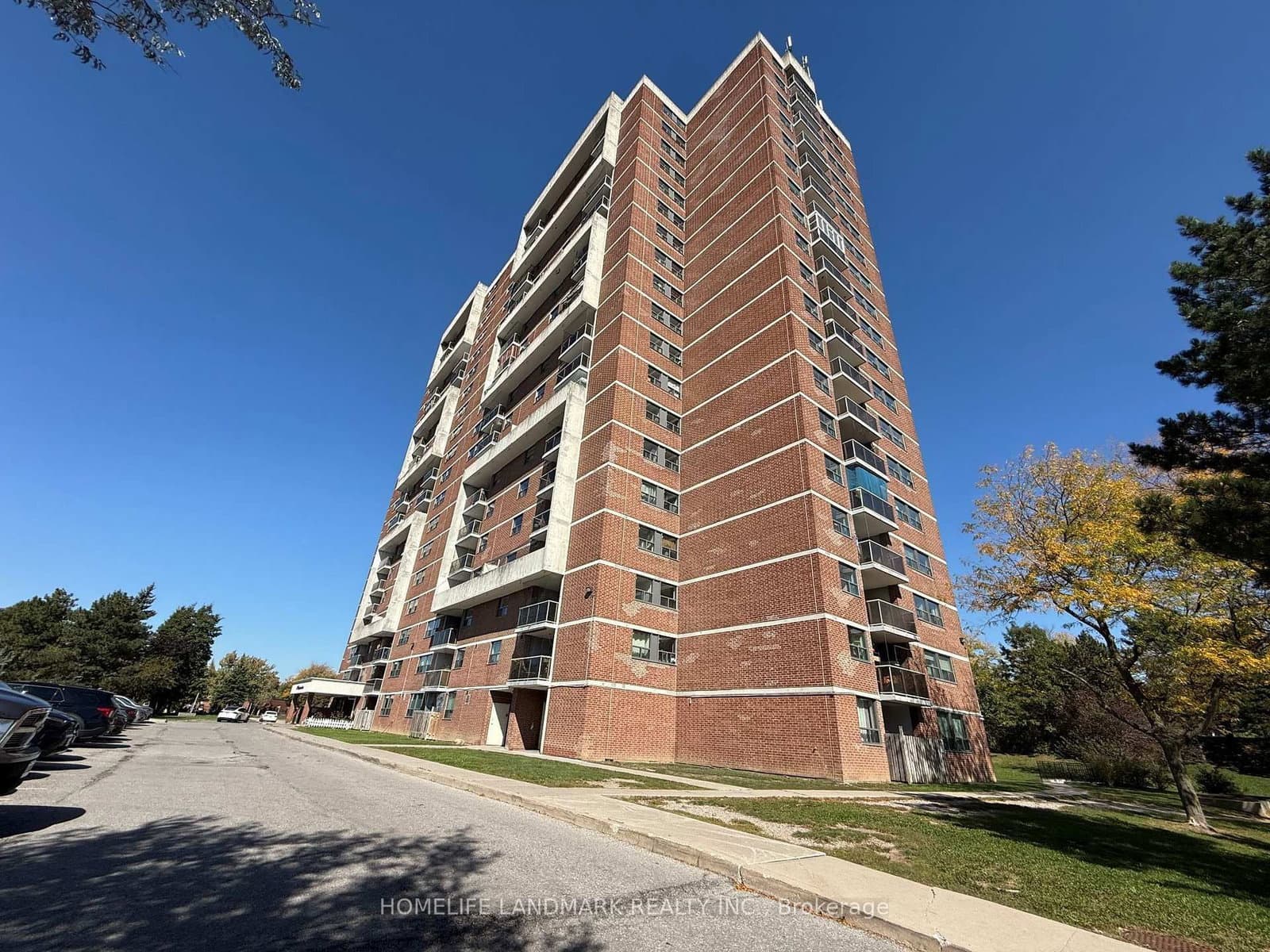 #1701 - 100 Wingarden Court