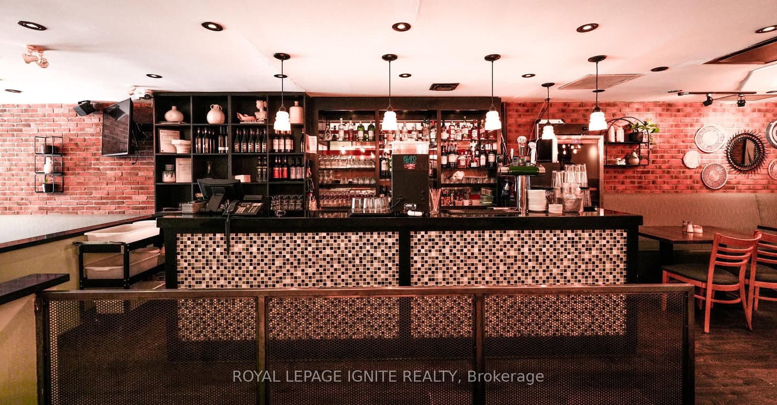 2024 Queen Street E, Unit 2022 thumbnail 18