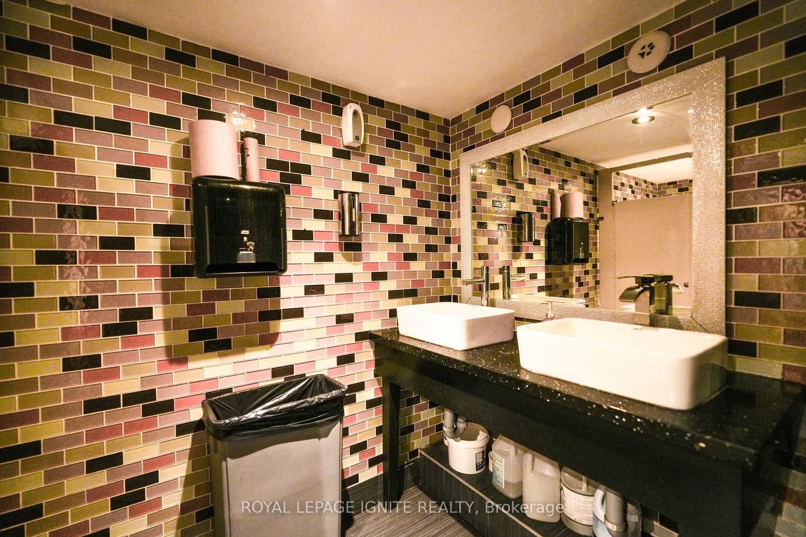 2024 Queen Street E, Unit 2022 thumbnail 30