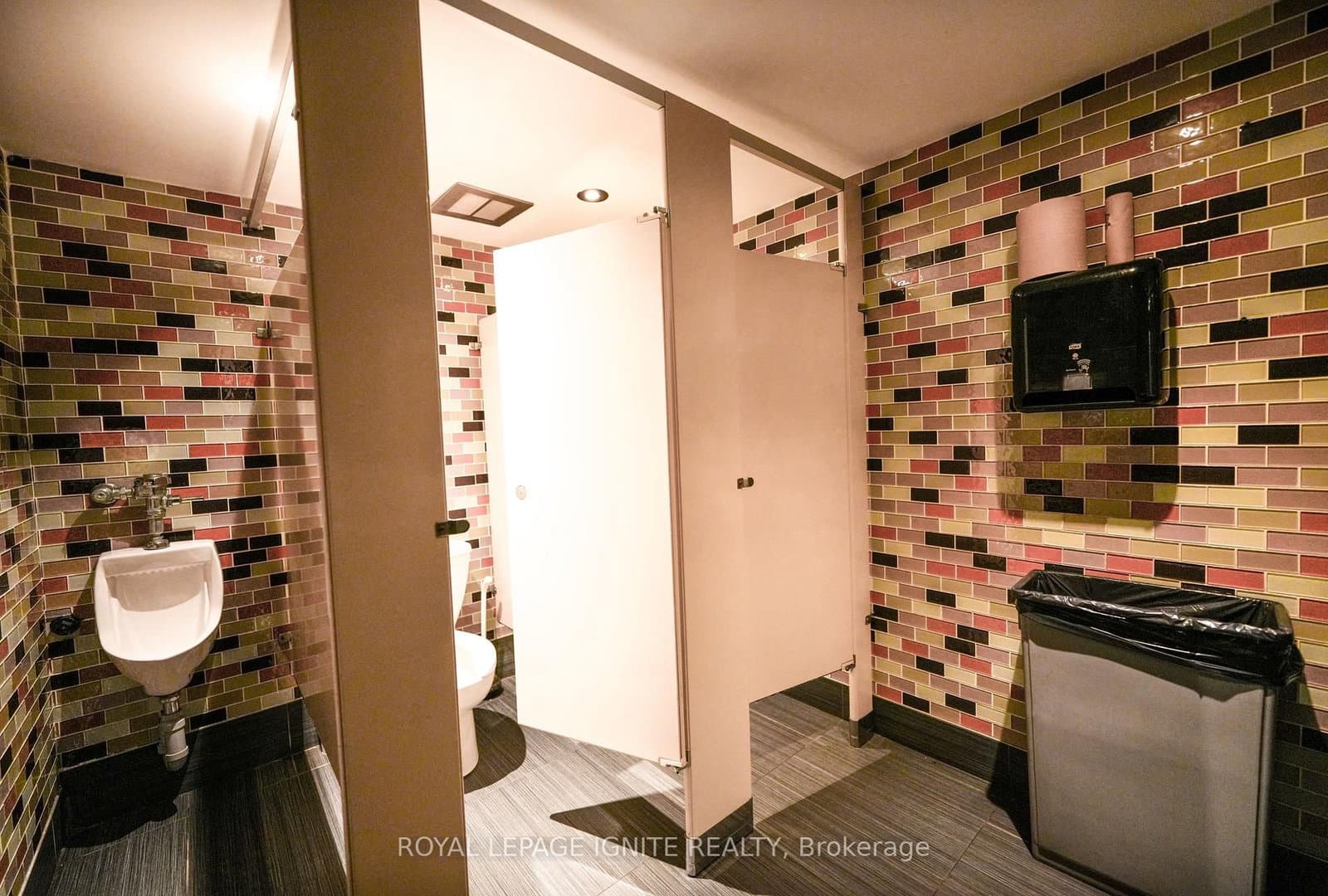 2024 Queen Street E, Unit 2022 thumbnail 31