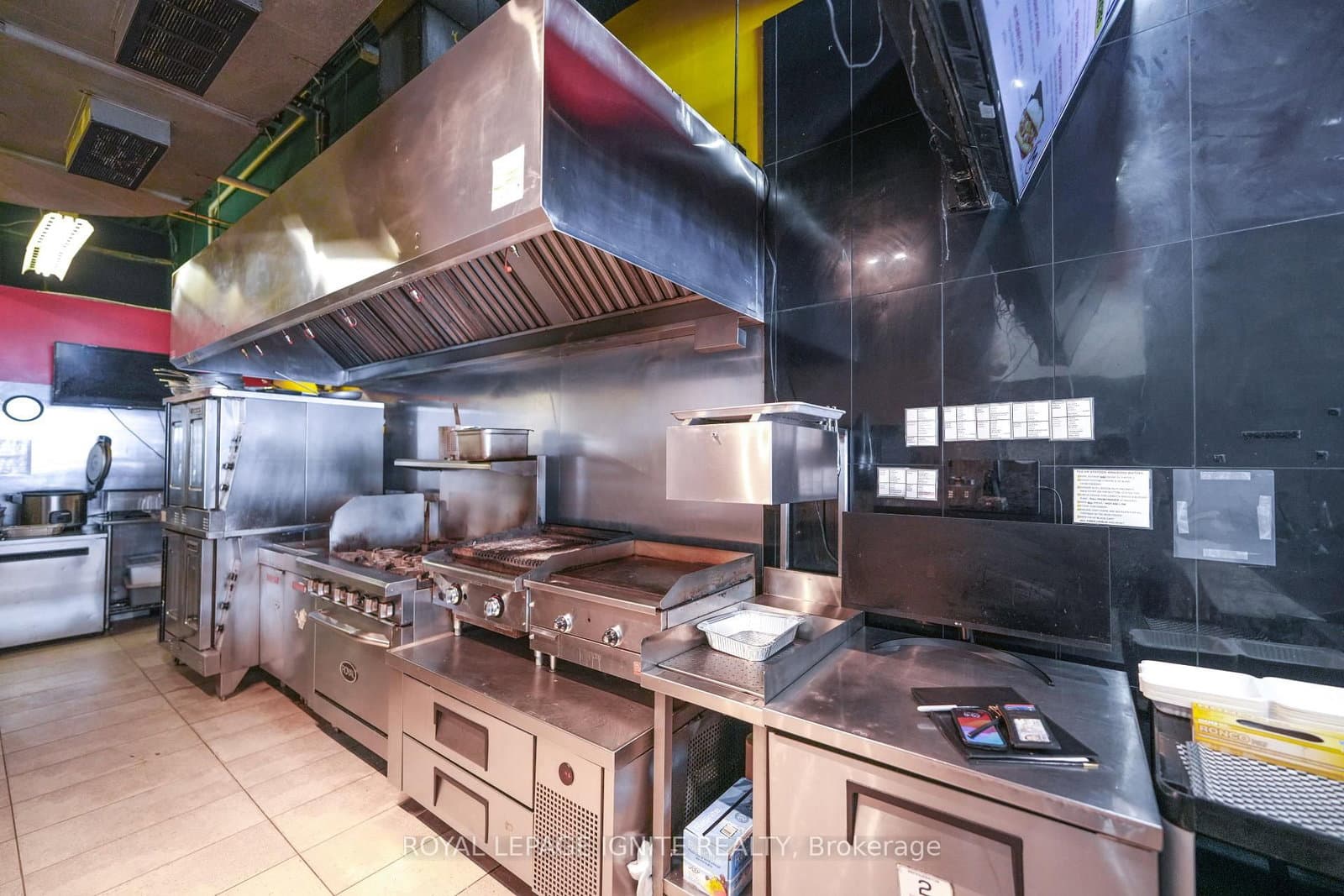 200 Carnwith Drive E, Unit 9 thumbnail 11