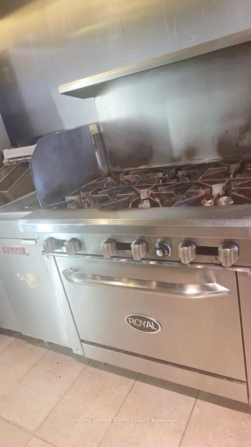 200 Carnwith Drive E, Unit 9 thumbnail 30