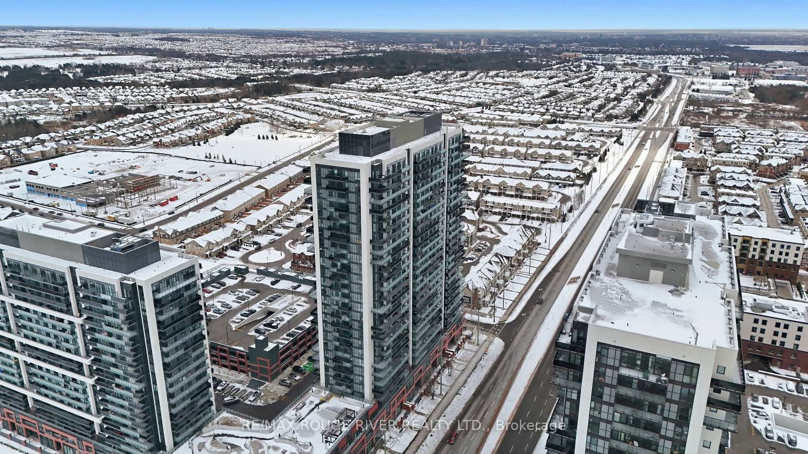 #2321 - 2545 SIMCOE Street N