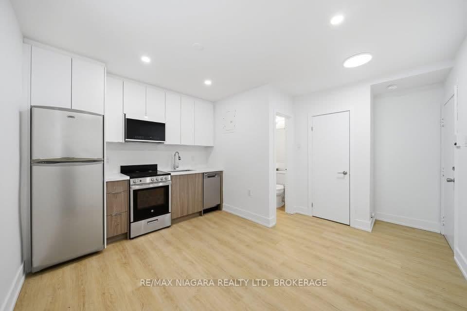 995 O'connor Drive thumbnail 3