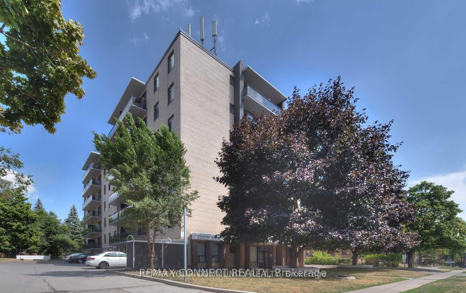 #206 - 825 Kennedy Road