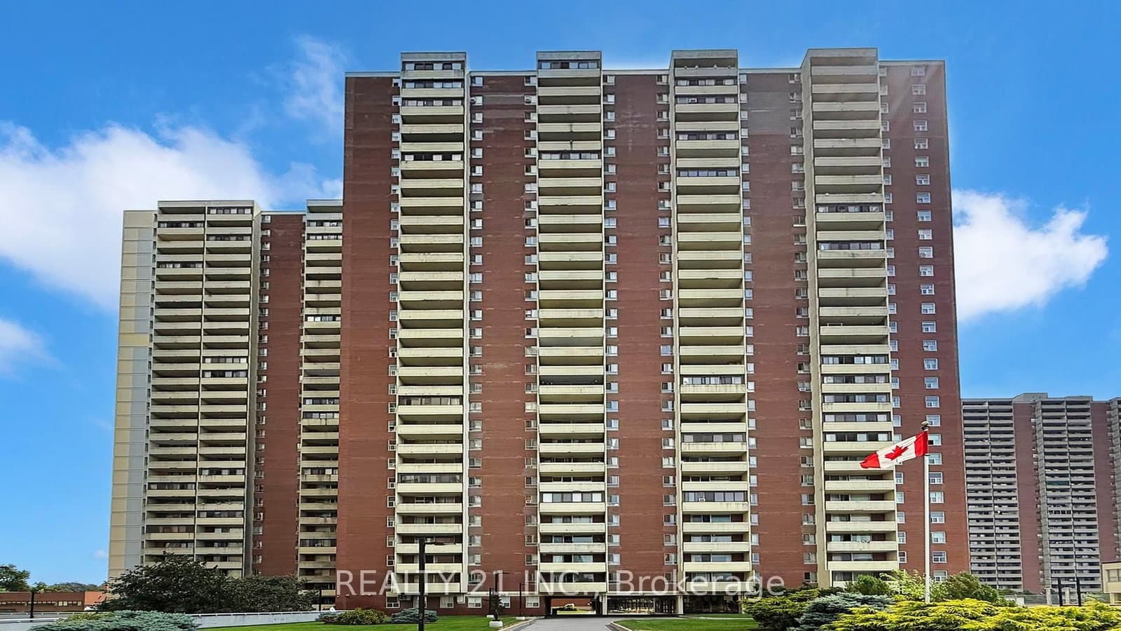5 Massey Square, Unit 2103 thumbnail 3