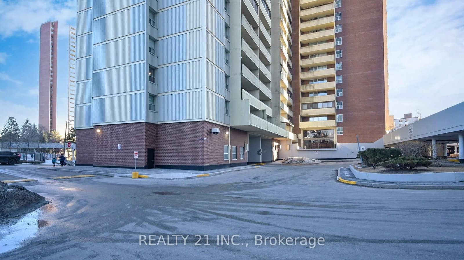 5 Massey Square, Unit 2103 thumbnail 5