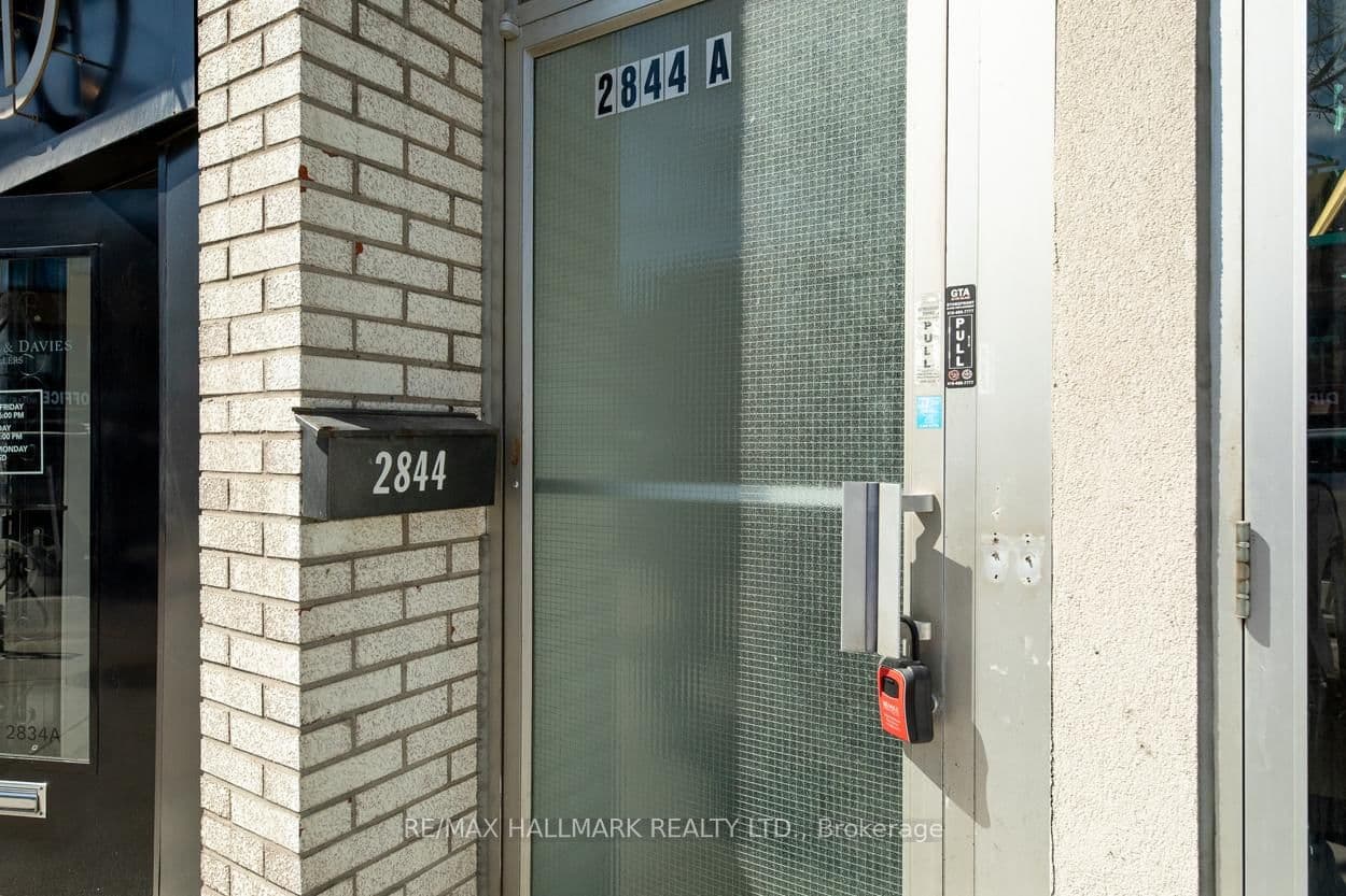 2844 Danforth Avenue, Unit 2 thumbnail 2
