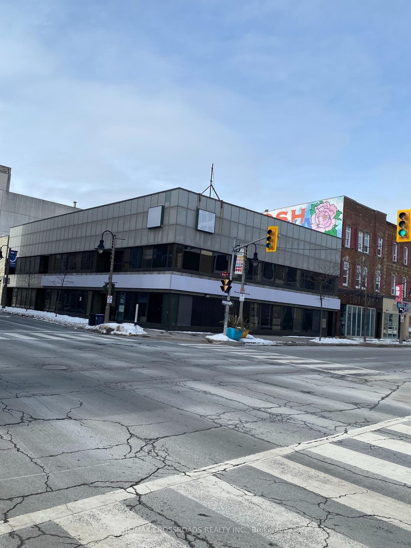 5 Simcoe Street S thumbnail 4