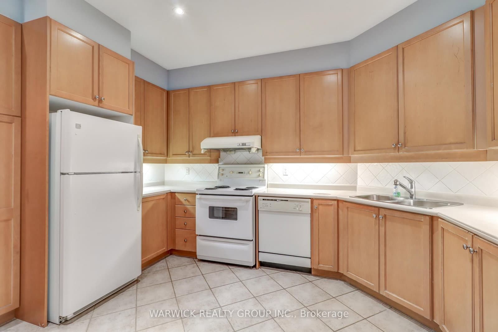 228 Bonis Avenue, Unit 102 thumbnail 5