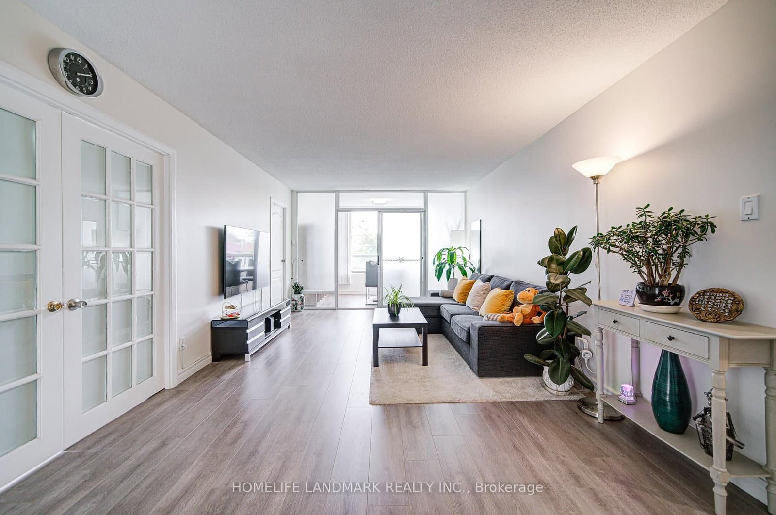 1 Reidmount Avenue, Unit 303 thumbnail 11