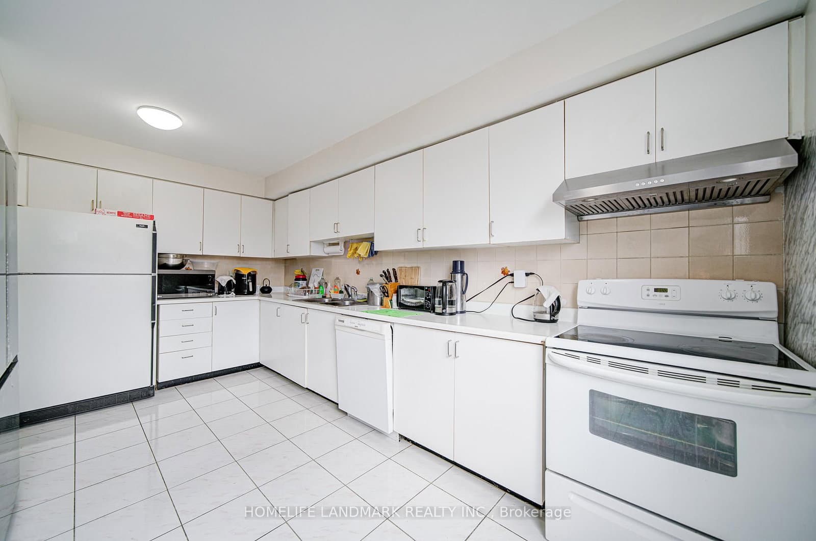1 Reidmount Avenue, Unit 303 thumbnail 17