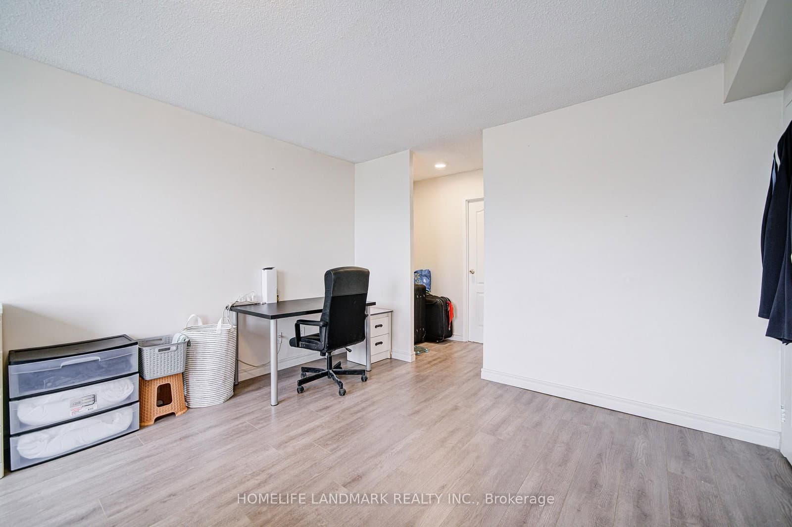 1 Reidmount Avenue, Unit 303 thumbnail 26