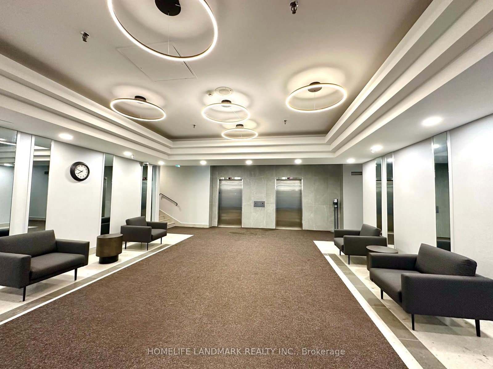 1 Reidmount Avenue, Unit 303 thumbnail 3