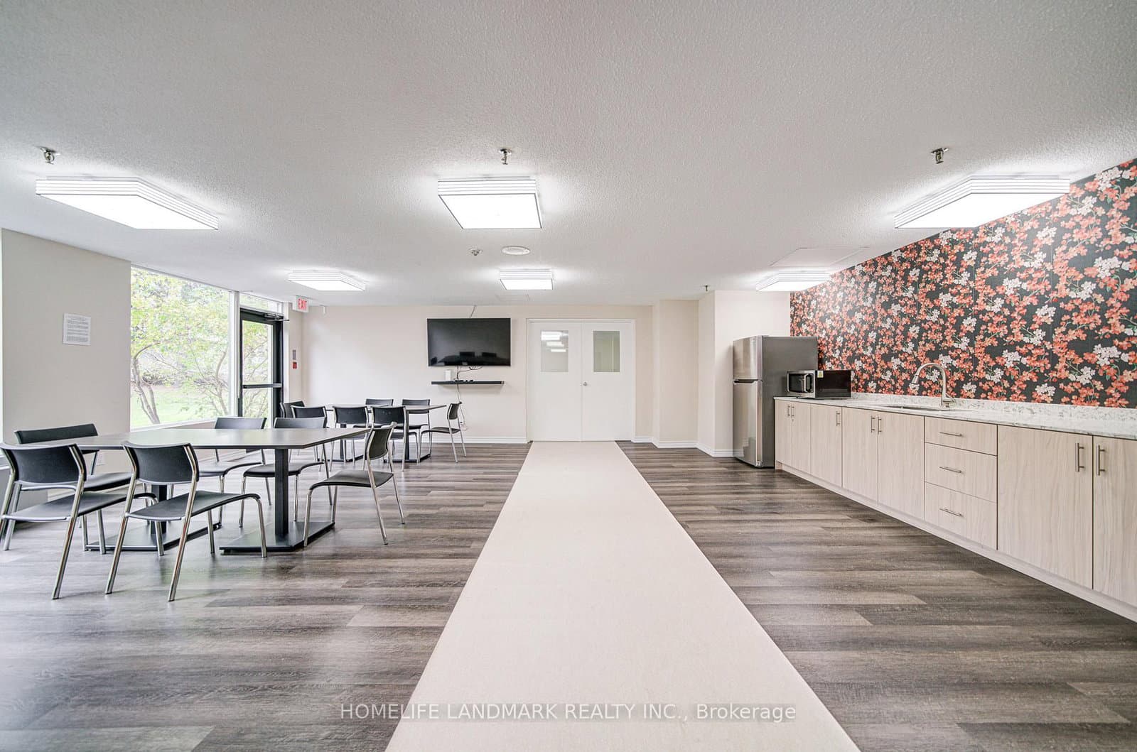1 Reidmount Avenue, Unit 303 thumbnail 45