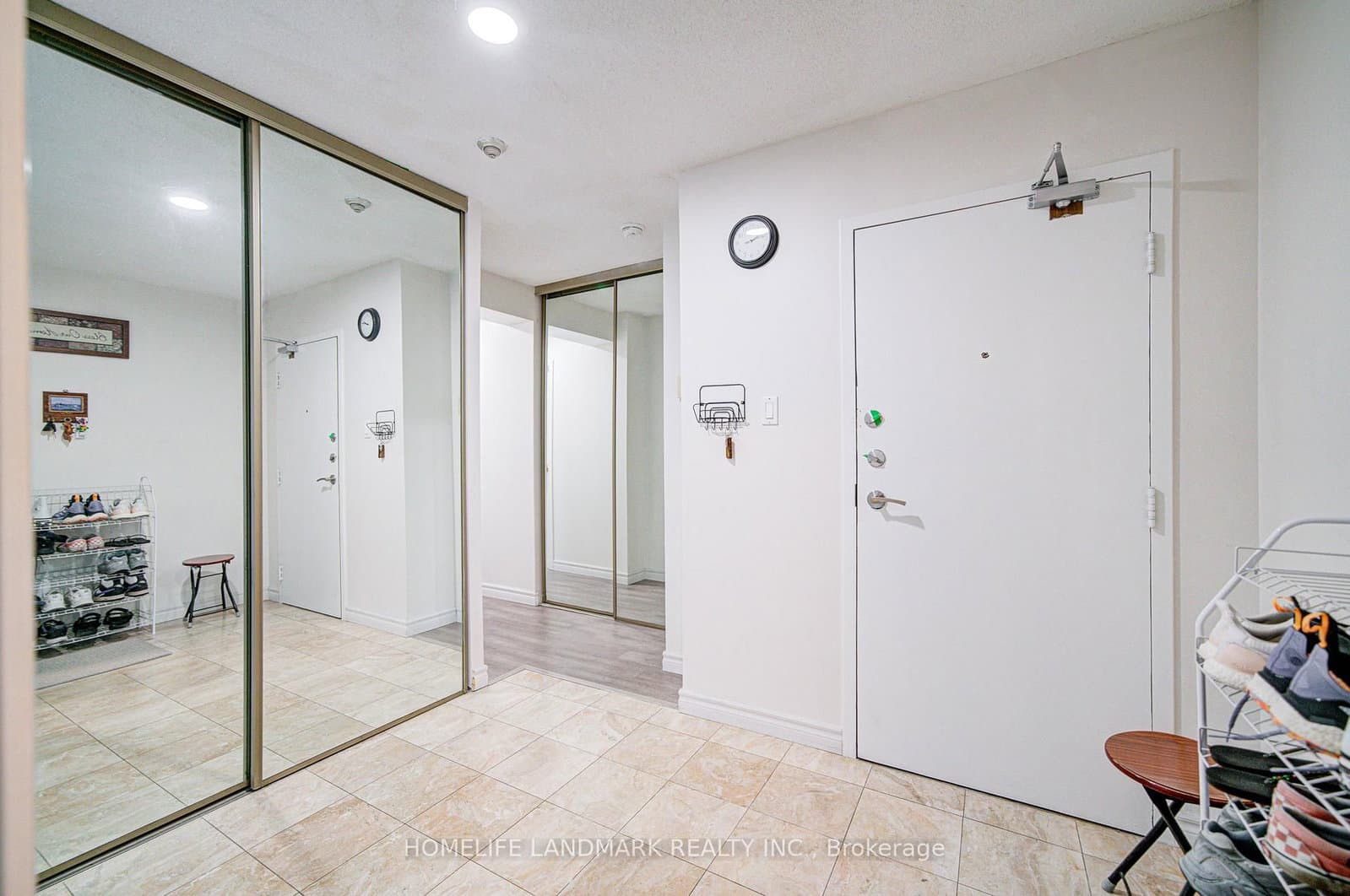 1 Reidmount Avenue, Unit 303 thumbnail 7