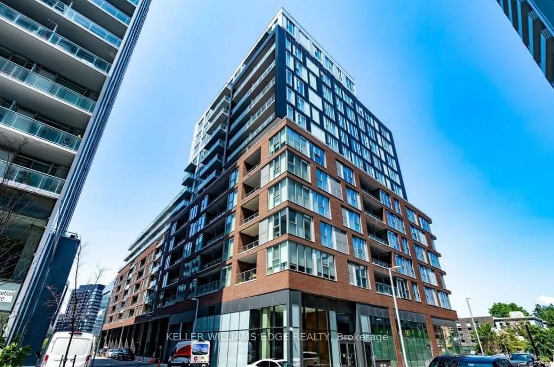 30 Baseball Place, Unit 422