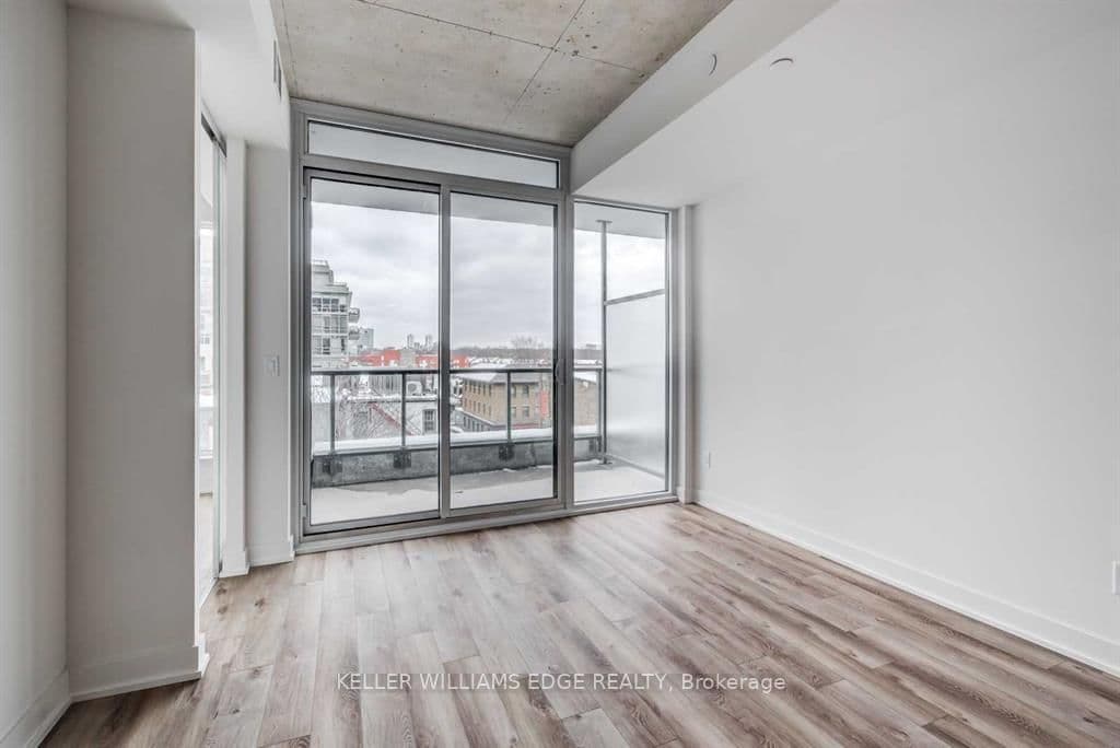 30 Baseball Place, Unit 422 thumbnail 6