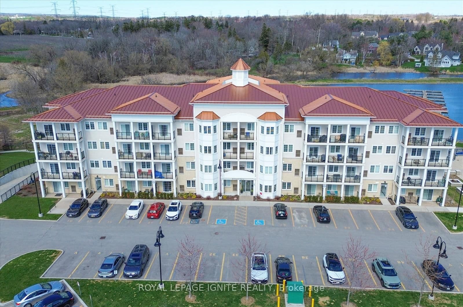 #206 - 80 Shipway Avenue