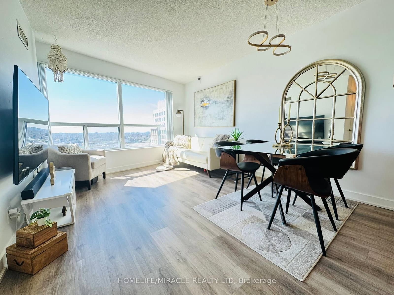 #2106 - 36 Lee Centre Drive