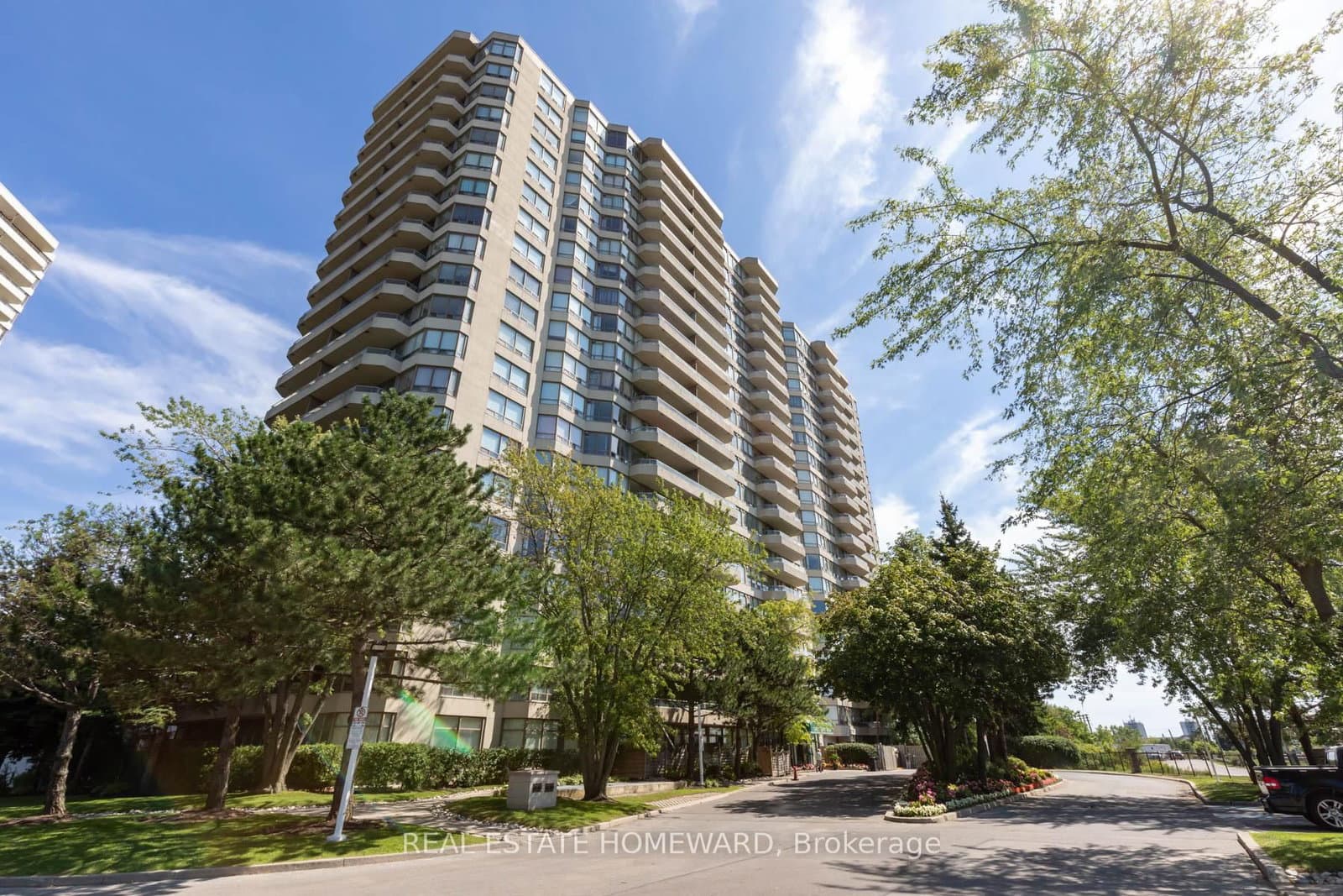#PH 79 - 1 Greystone Walk Drive