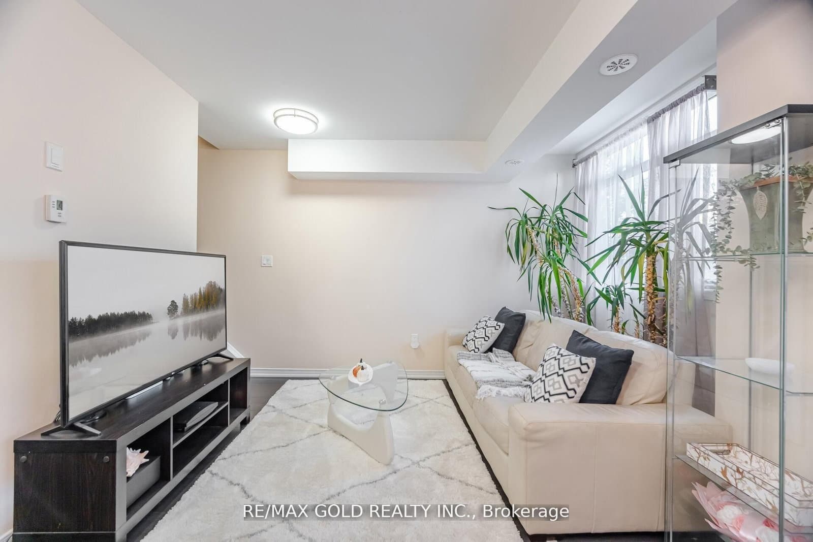 80 Orchid Place E, Unit 317 thumbnail 13