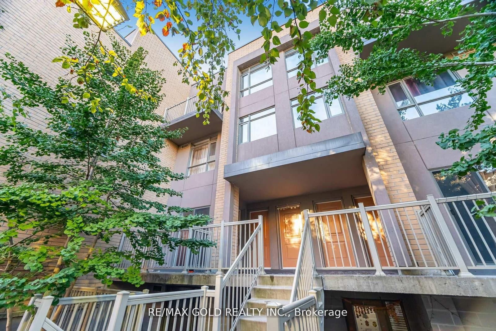 80 Orchid Place E, Unit 317 thumbnail 2